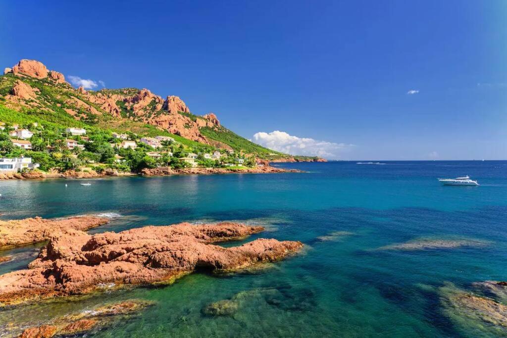 Dans Un Cadre D'Exception, Vue Mer Panoramique A Agay Cote D'Azur, Village Vacances Cap Esterel, T2 Avec Jardin, Golf, Climatisation, Wifi, 5 Piscines Saint-Raphaël Екстериор снимка